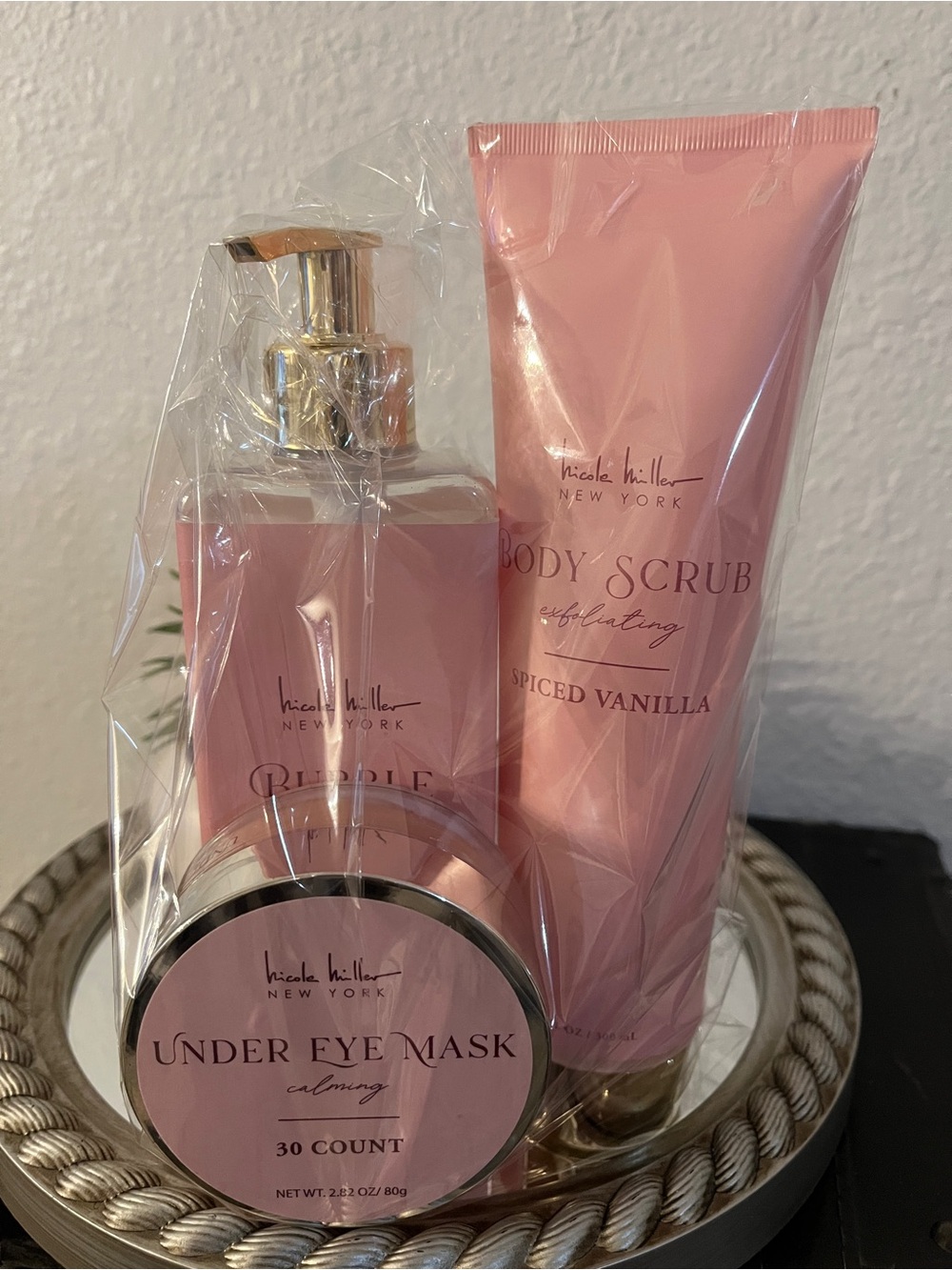 Nicole Miller Pink Spiced Vanilla Body Scrub, Bubble Bath & Under Eye Mask Set - Picture 3 of 3